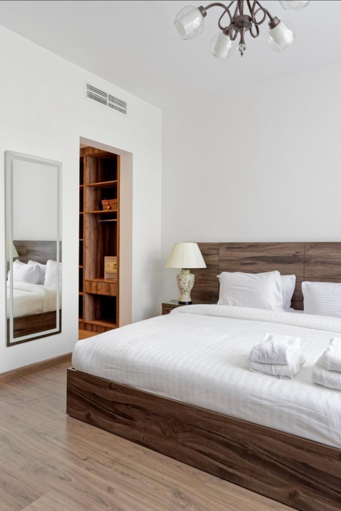 Luxury 2 Bedroom Ground Floor With Private Garden In Festival Apartment *